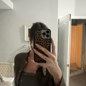 Meet your Posher, Chloe